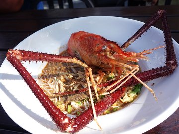 Where to Find Sarawak's Signature Dishes in Singapore