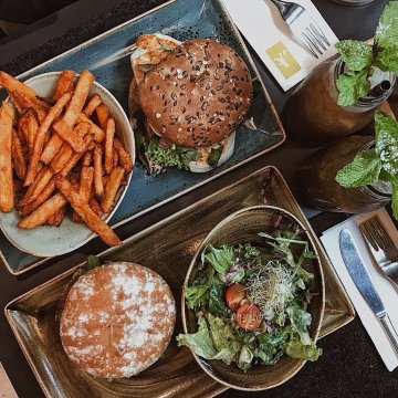 Burgers That Worth A Try In Town