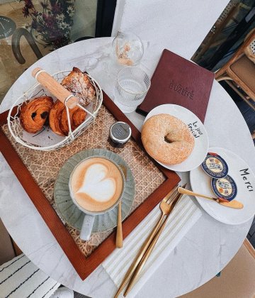 Drool-Worthy Café in Town