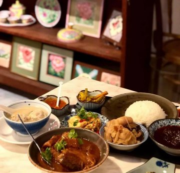 Best Peranakan Food in Singapore