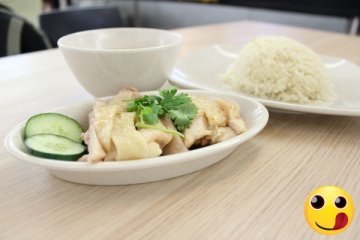 Get Your Hands on Singapore’s Most Iconic Dish