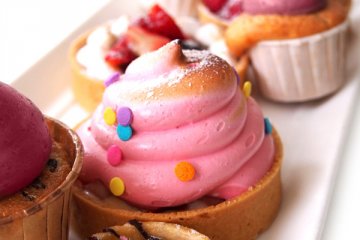 Blushes of Pink at Senso's Prosecco Brunch