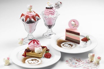 Hello Kitty-Themed Desserts