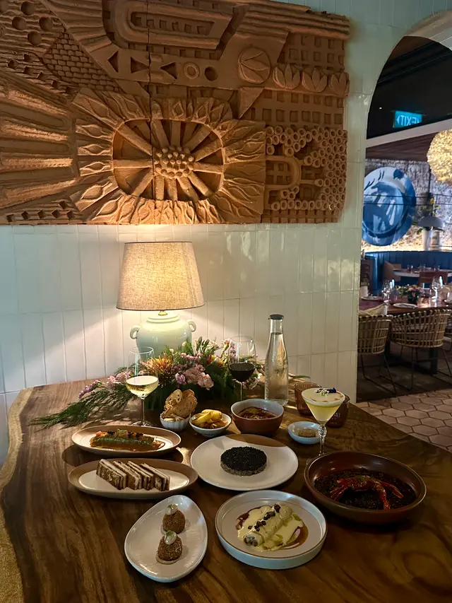 Olivia Restaurant & Lounge