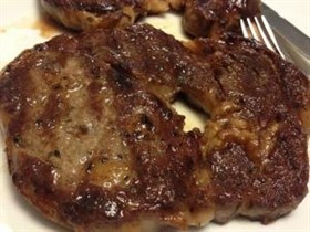 Pan-seared Angus Ribeye with fats stuffed in meat