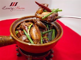 Succulent Claypot Kung Pao Frog Legs (砂煲宫保田鸡) 
