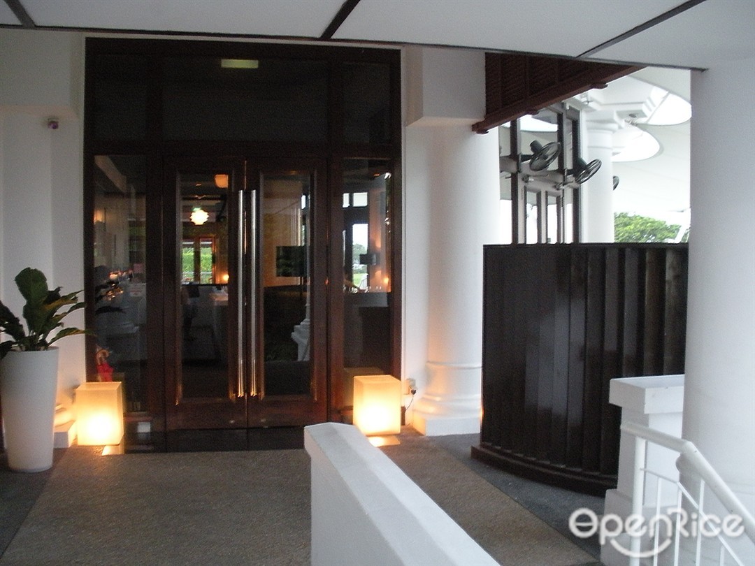 ilLido Italian Dining + Lounge Bar