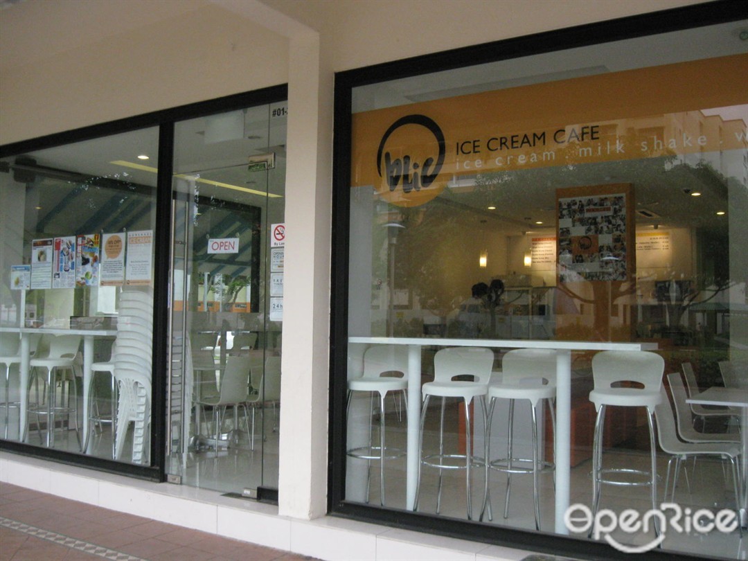 Blic Ice Cream Cafe 