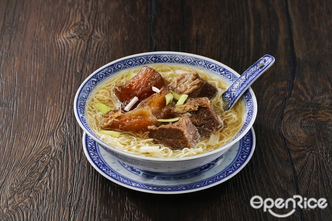 Mak's Noodle
