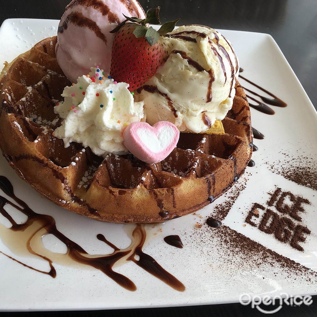 Ice Edge Cafe