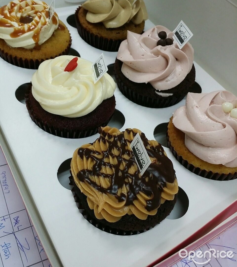 Twelve Cupcakes
