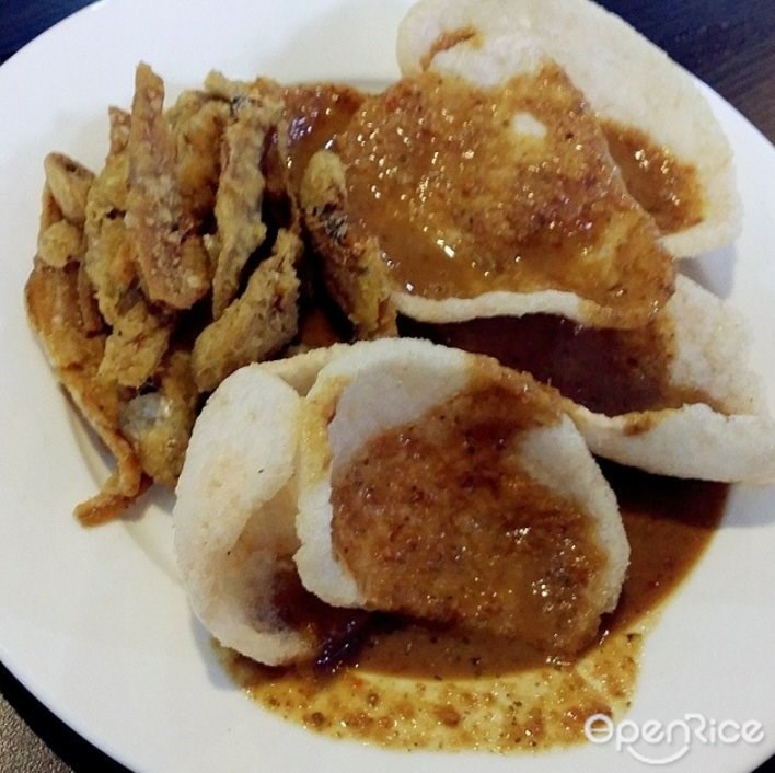 house of gandus; gando house