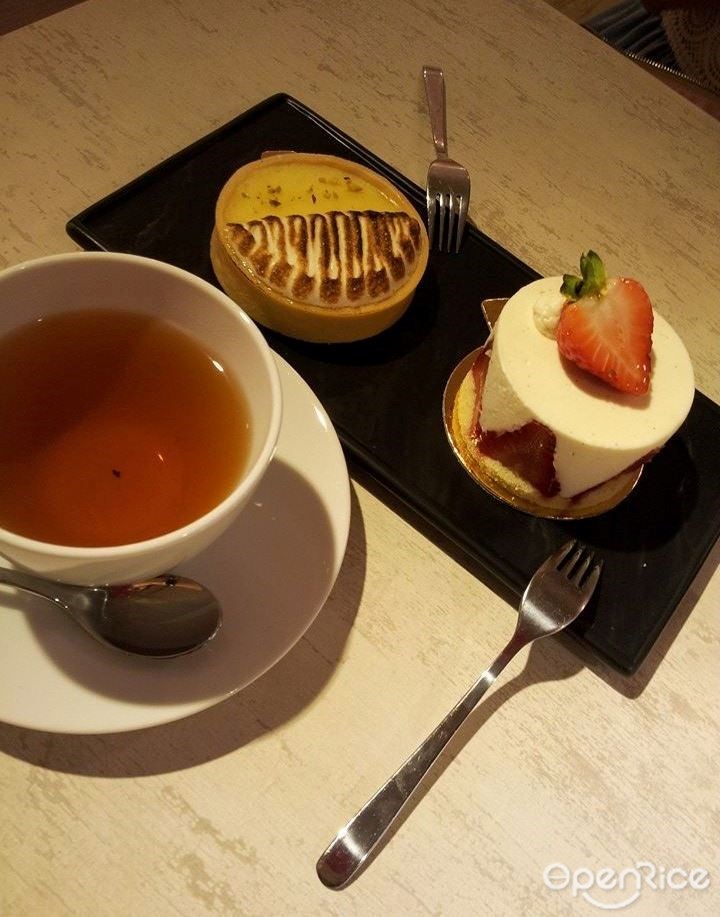 The Audacious Cakery