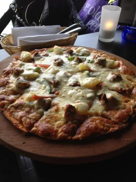 T-ARA Cosplay Bar & Cafe