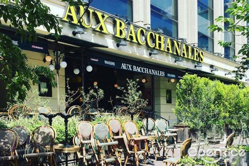 Aux Bacchanales