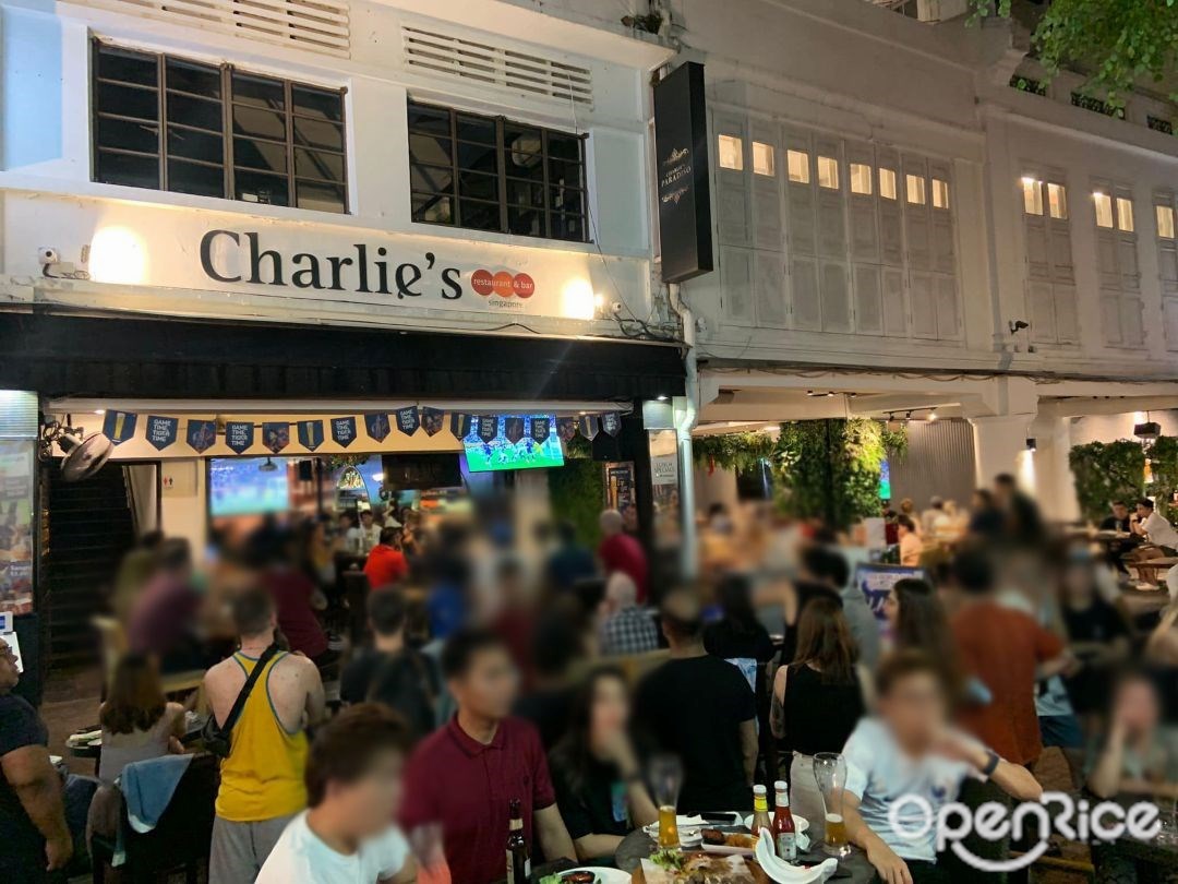 Charlie's Restaurant & Bar (Boat Quay)