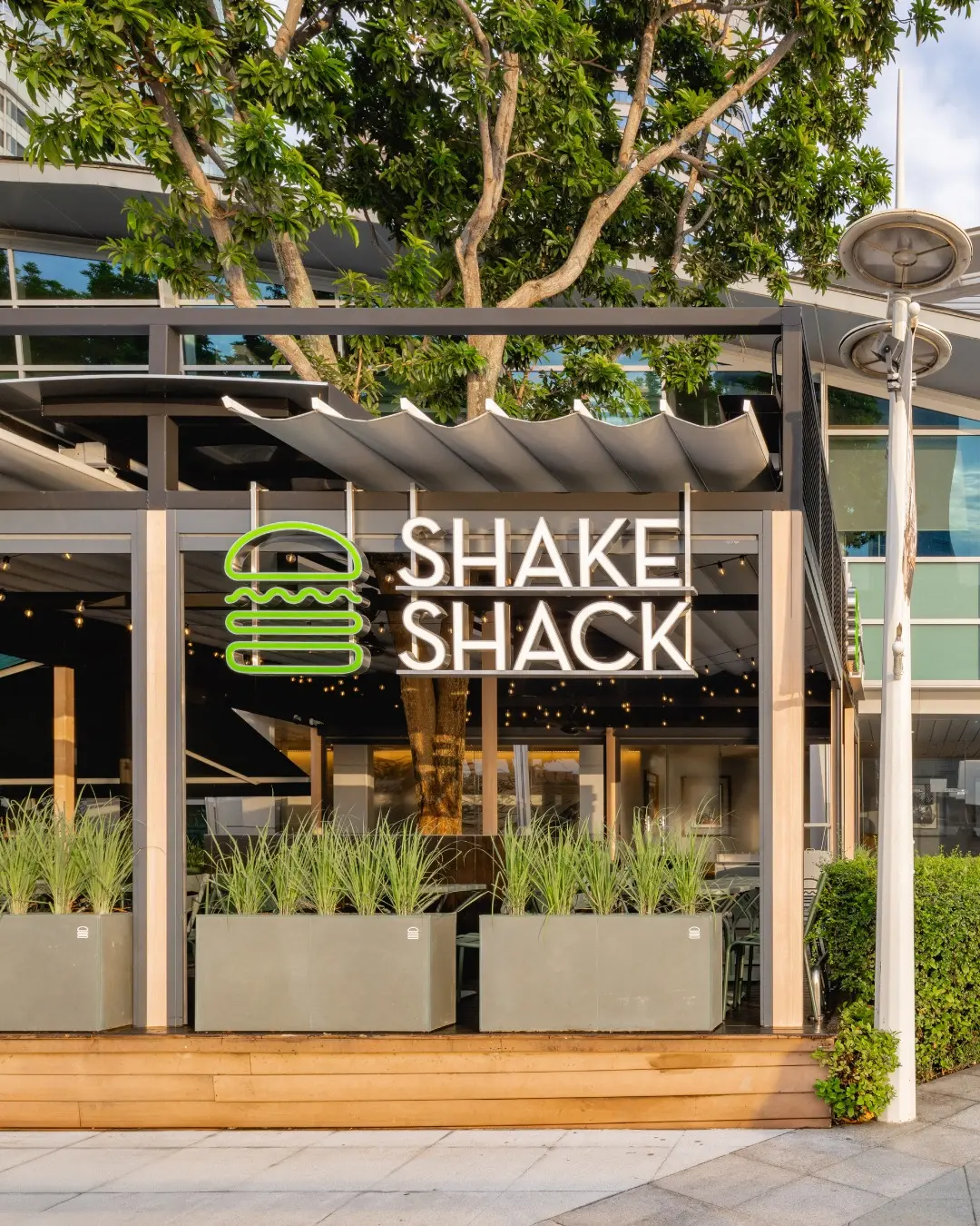 Sandwich Raffles Place Shake Shack - American Burgers and Sandwiches Restaurant Brunch in ...