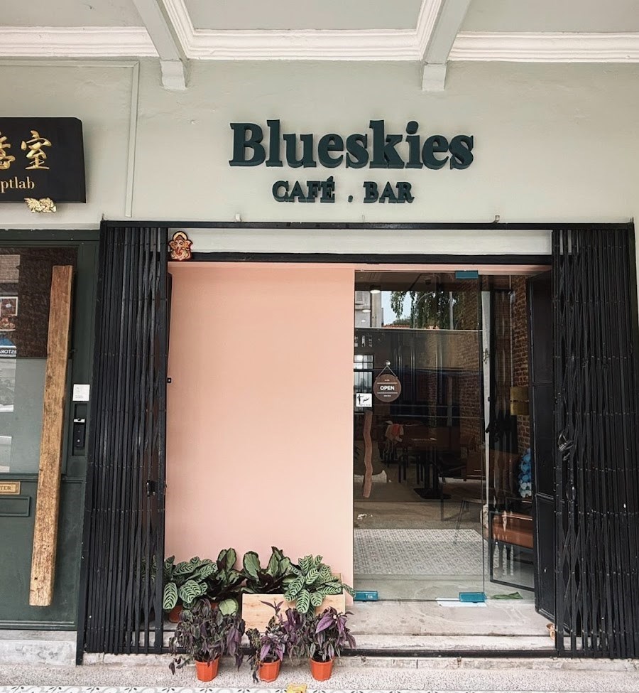 Blue Skies Cafe & Bar