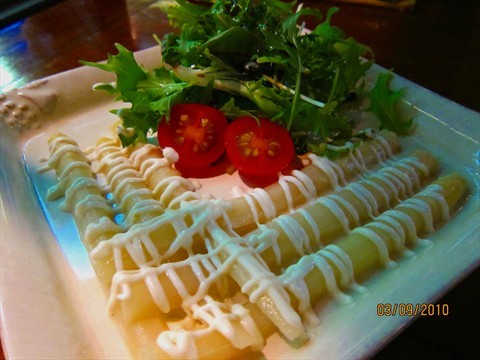 White asparagus from nirvana with light mayo