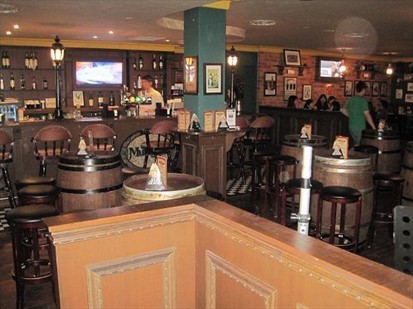 The bar n interior