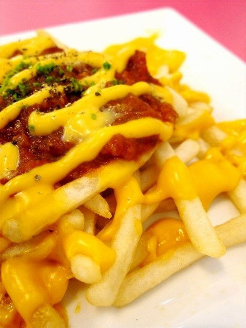 Cheesy Bologniase Fries