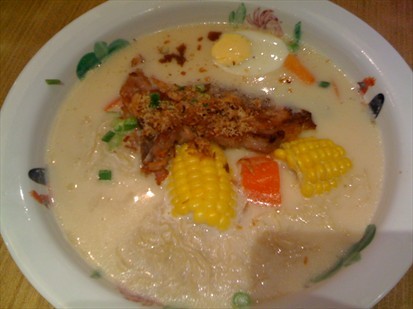 Papaya milk soup noodles w/ pork chop.