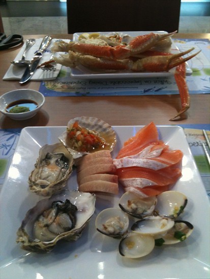 Sashimi and seafood