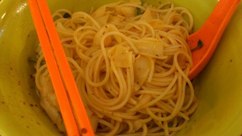 noodles with medium prawn noodle