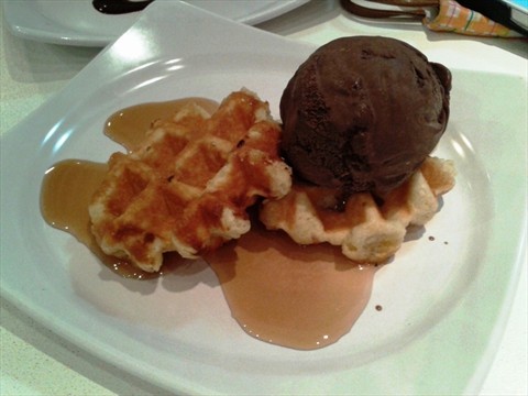 Waffle with double chocolate ice-cream