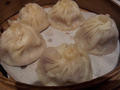 xiao long bao ( pork dumplings)
