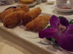 Fried mango prawn roll