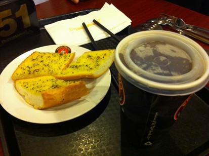 The garlic bread and drink