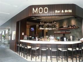 Moo Bar & Grill