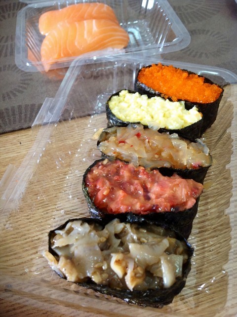 5pcs Sushi Set <$5.00