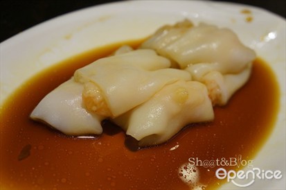 Steamed Cheong-fun with Fresh Prawn Filling @$5.00