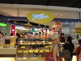 Famous Amos
