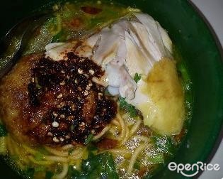 Mee Soto with Chunky Chicken Meat