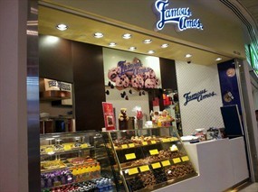 Famous Amos