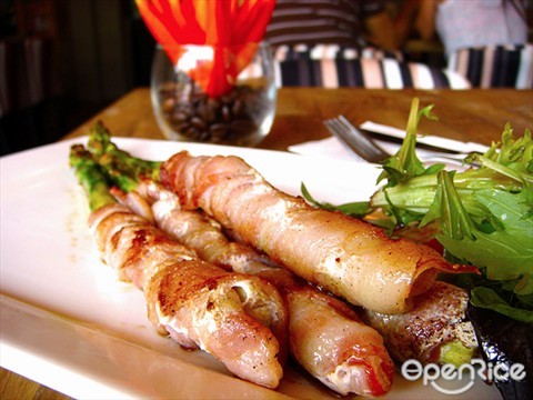 Asparagus & Bacon Rolls
