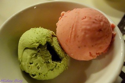 Green tea & Strawberry ice cream