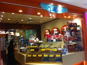 Famous Amos