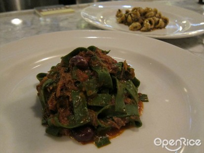 Tagliatelle Verde with lamb rag�, olive taggiasche & mint
