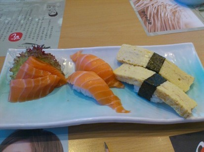 Salmon sashimi, egg sushi