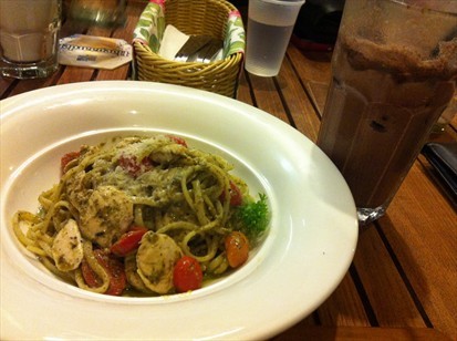 Linguine Pesto with Chicken and ice chocolate