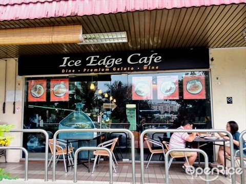 Ice Edge Cafe along the walkway of Simon Plaza