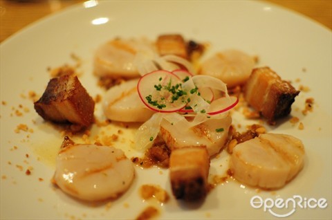 Scallops with Pork Belly