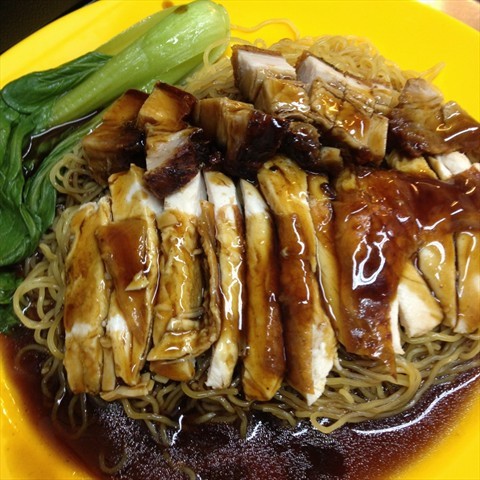 soya sauce chicken noodle with roasted pork