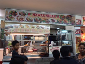 Mawar Merah - Bee Hwa Yun