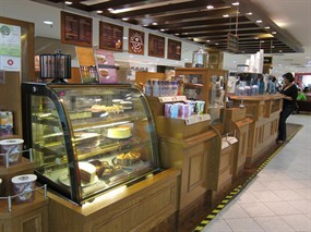 The Coffee Bean & Tea Leaf