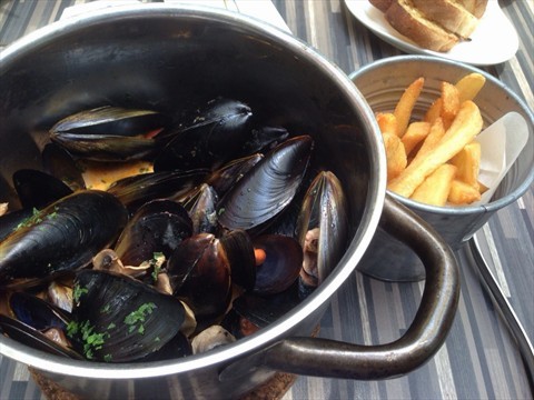 Lobster Bisque Mussels